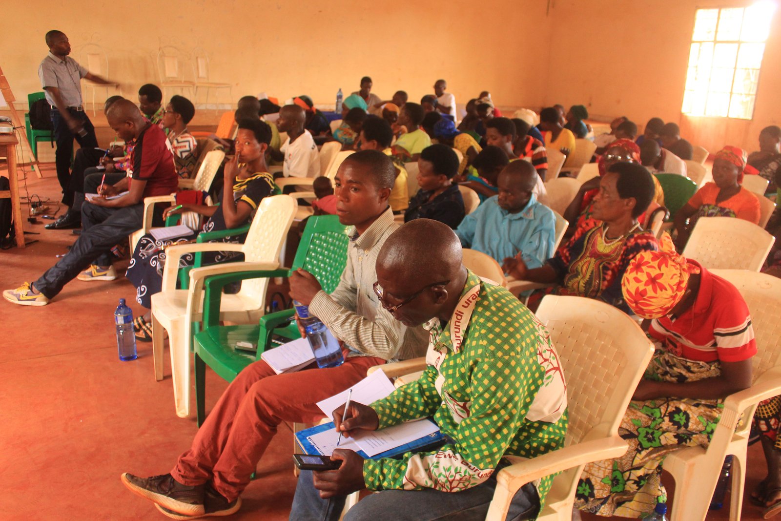 Atelier de renforcement des capacités et des compétences des OSC féminines et autorités locales en zone Kinyinya par l’association icirore c’amahoro